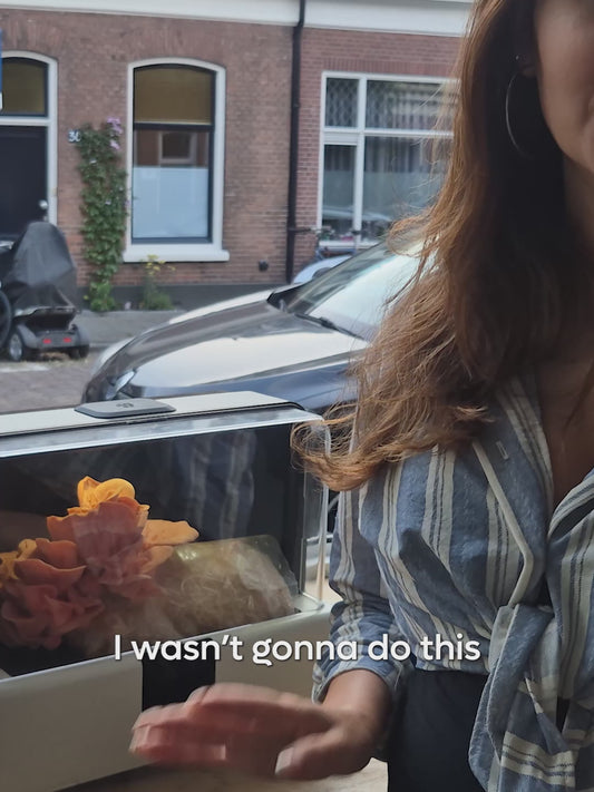 Sproushi - Pearl White